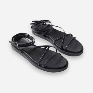 🌸New🌸 Urban Outfitters Vicki Strappy Sandal Sz 8